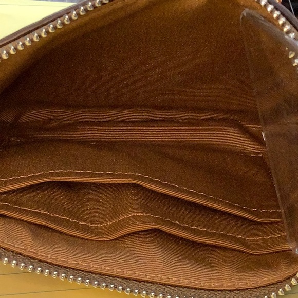 NWT Coach Wristlet Retro Yellow Leather Stripe Signature Corner Zipper - Picture 3 of 3